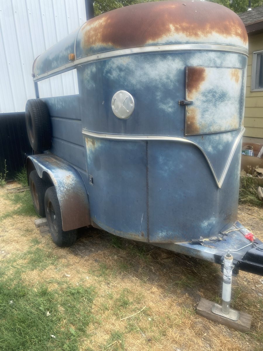 2 horse trailer
