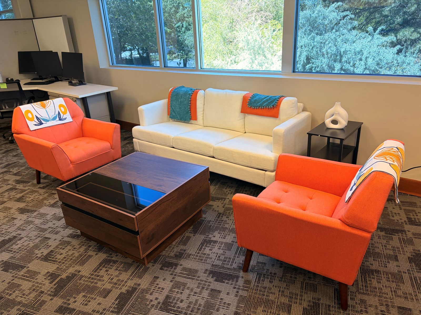 Office furniture and cubes