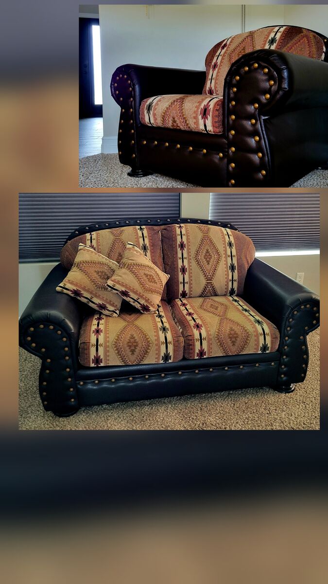 A Beautifully Love seat and Large chair