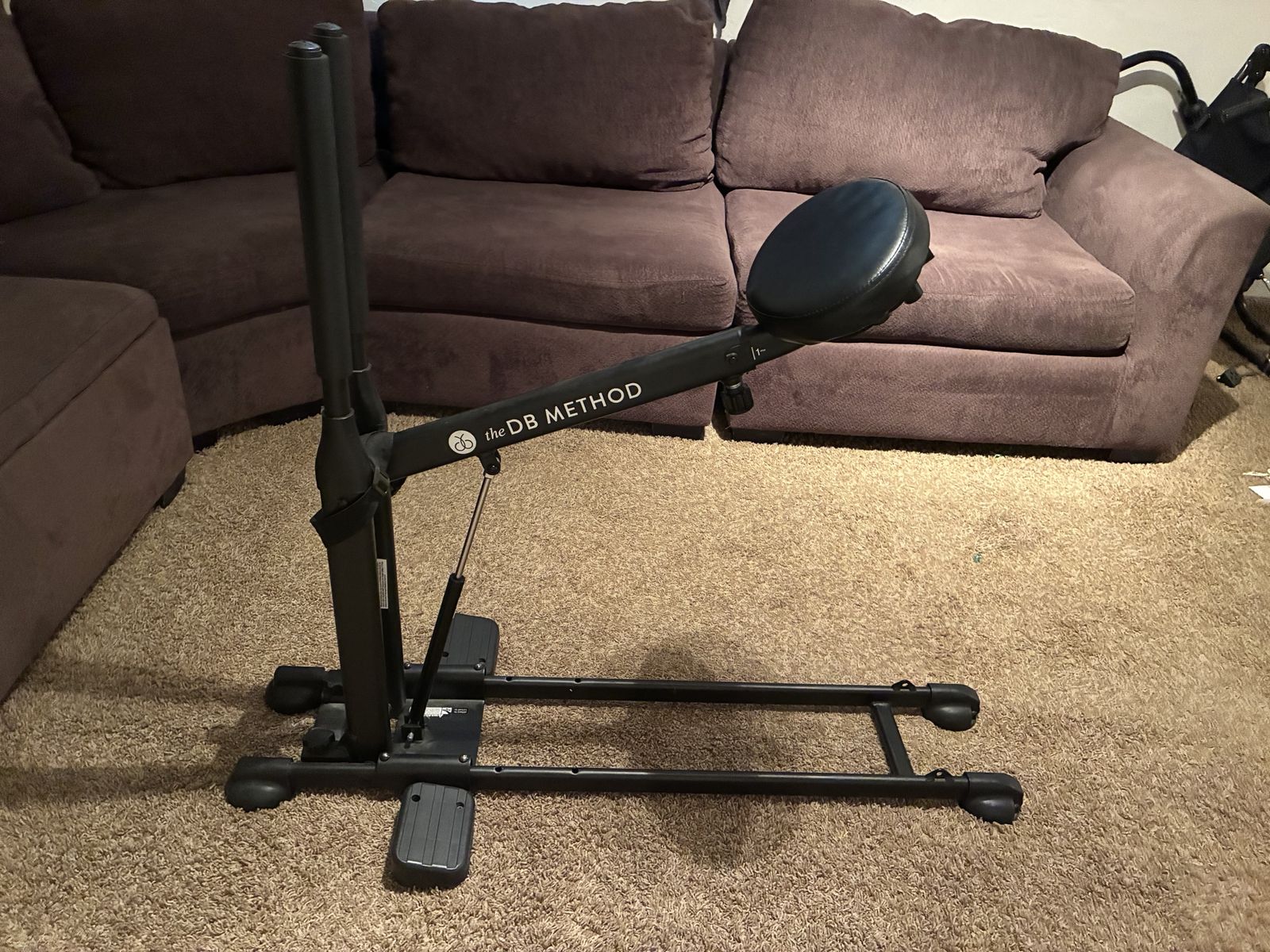 Squat machine