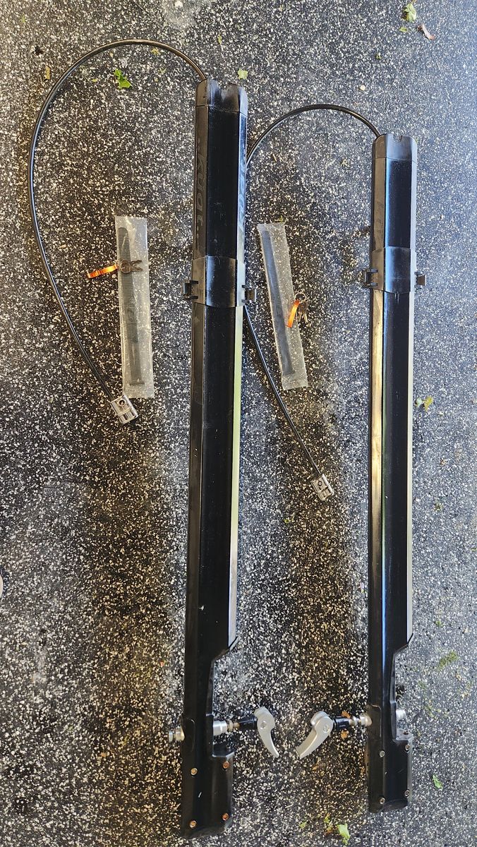 Kuat Trio Roof Bike Rack - Fork Mount