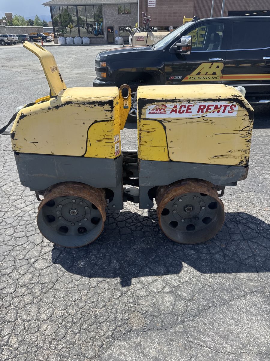 Sheep foot compactor