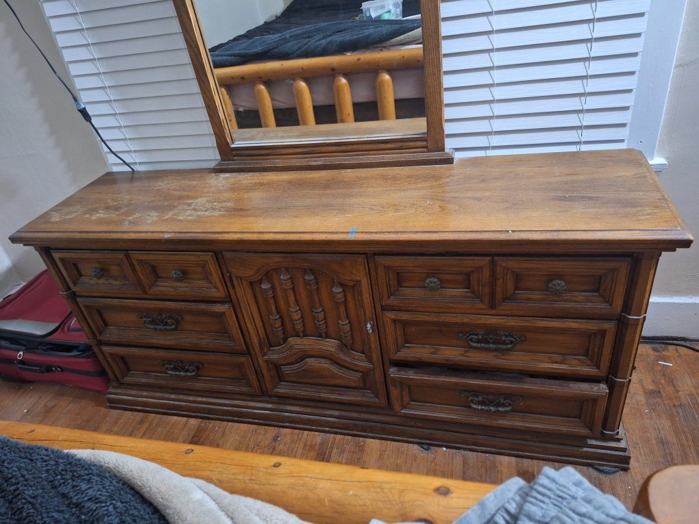 dresser