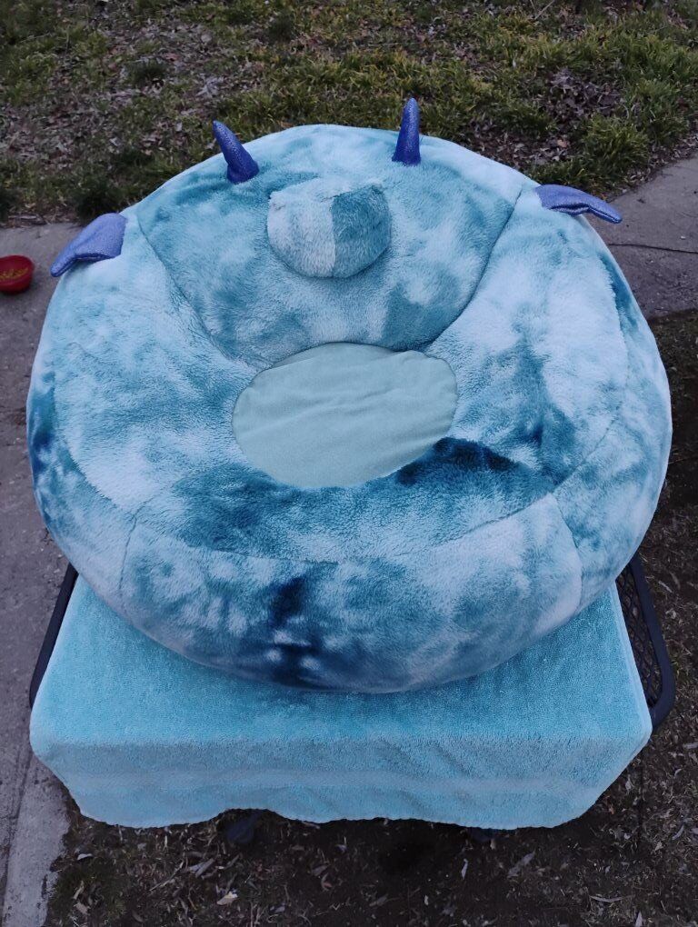 Animal Adventure Dragon Cozy Seat 30in or Dog Bed