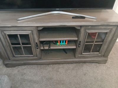 Entertainment center