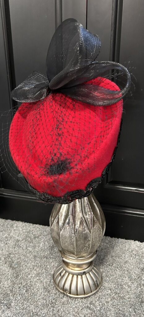 Vintage Ladies Red Pillbox Style Hat