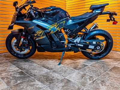 2026 KTM 990 RC R Black - K12010
