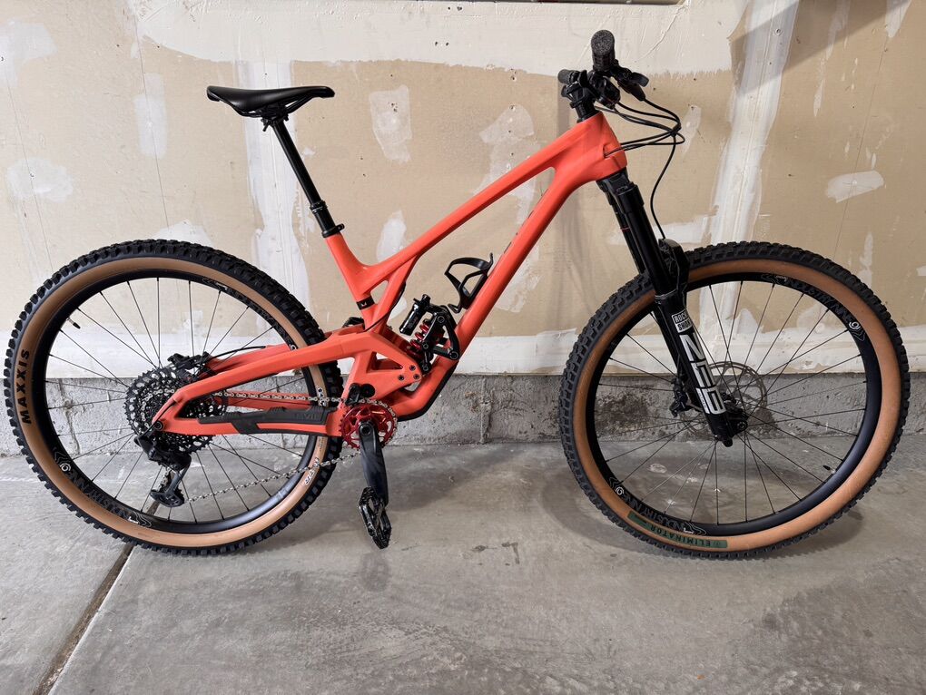 Evil Wreckoning 29er, Size Medium Carbon Frame
