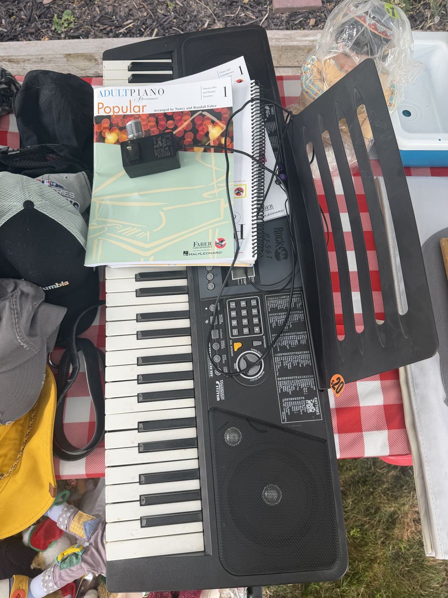 Keyboard and piano books