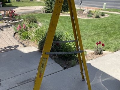 Located in West Jordan - Louisville 4-Foot Fiberglass Step Ladder