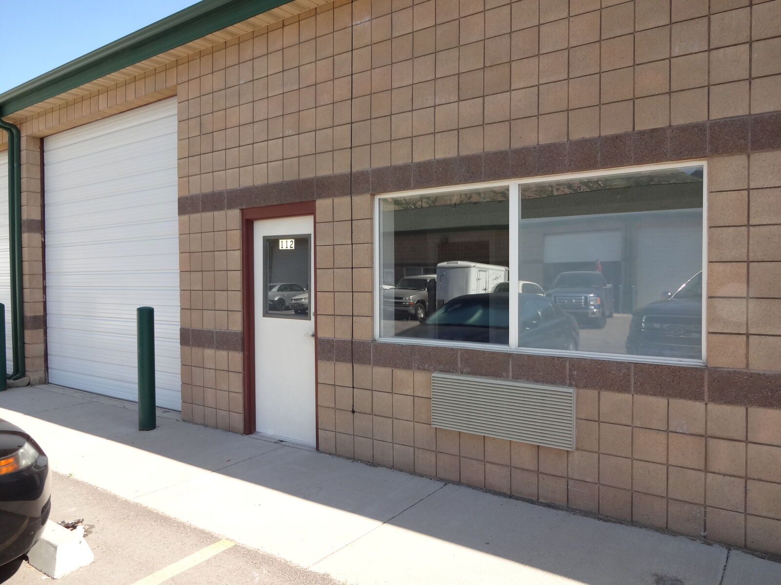 GREAT PRICE! SPRINGVILLE CLEAN WAREHOUSE, OFFICE, RESTROOM, BAY DOOR, RADIANT GAS HEAT!