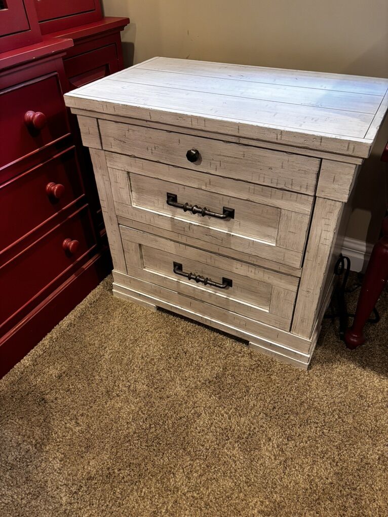 Large Nightstand/End Table Etc