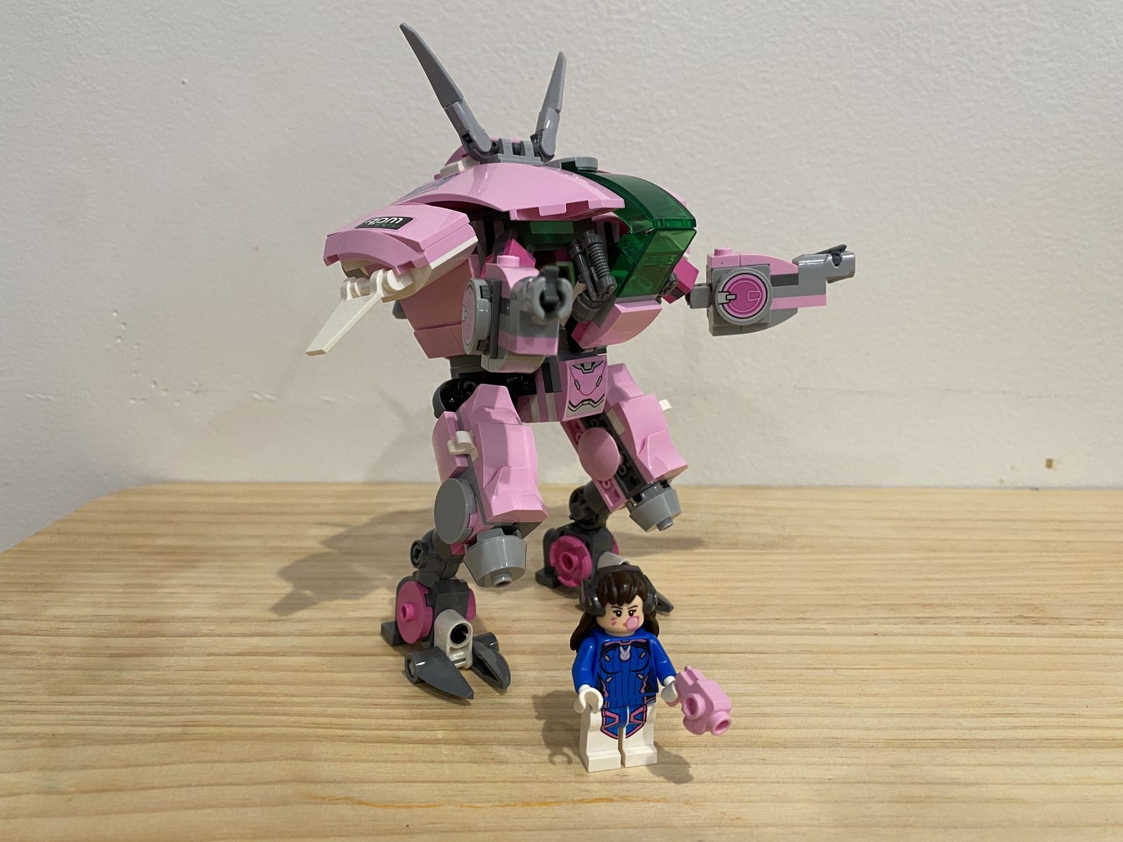 Main image 3