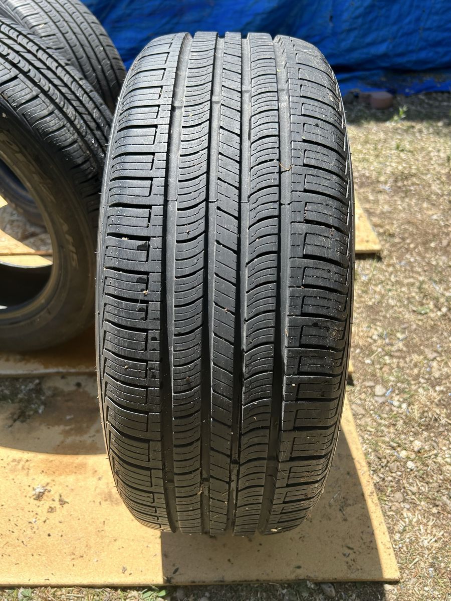 Three Nexen P205/55R16 89T Tires with less than 1000 miles each