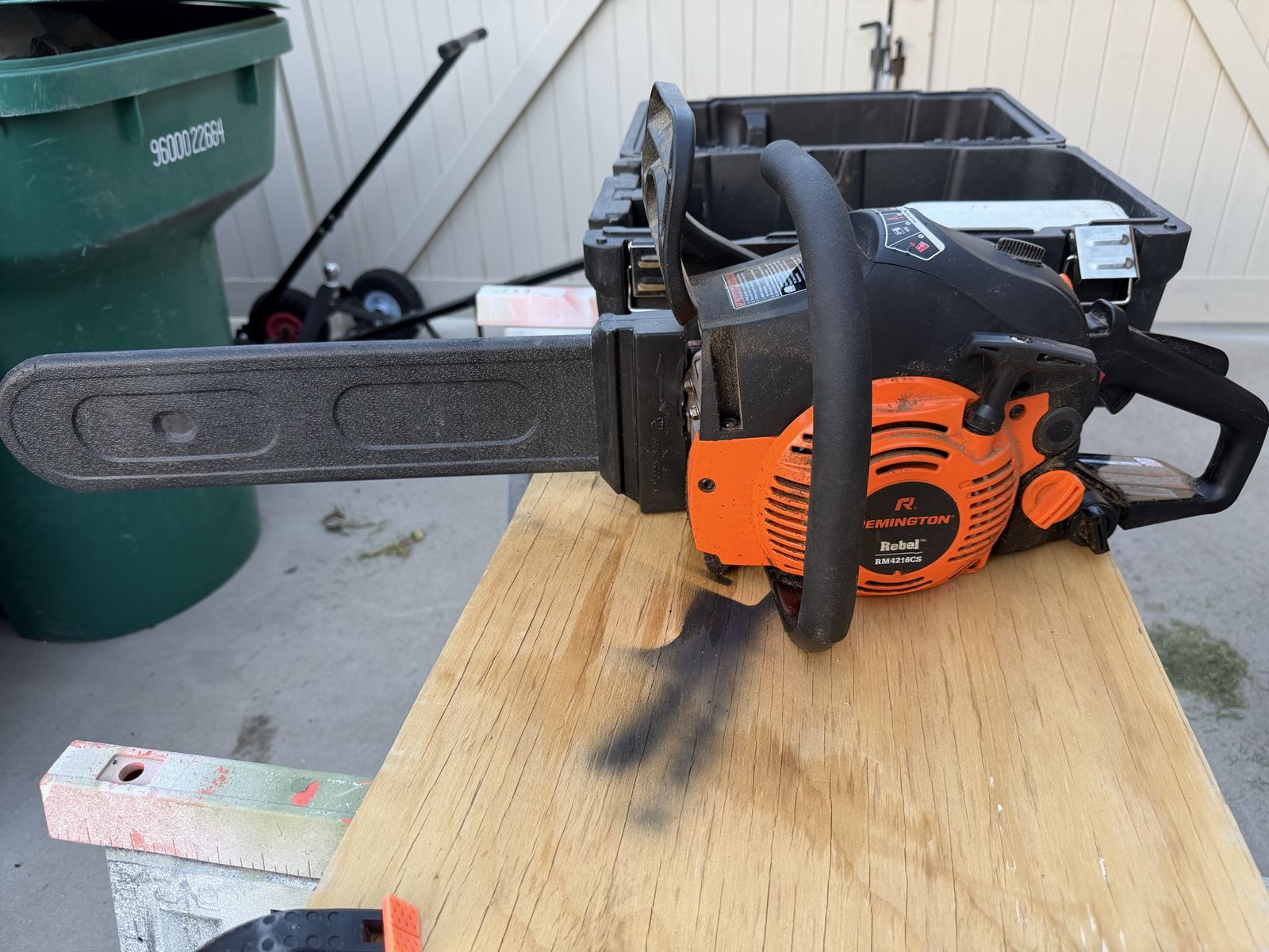 Remington Chainsaw 16 inch bar
