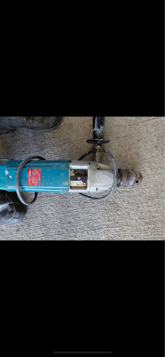 Bosch heavy duty hammer drill. $80