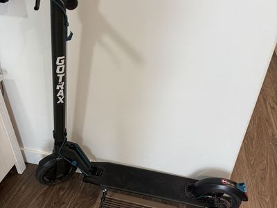 Gotrax electric scooter in good condition.