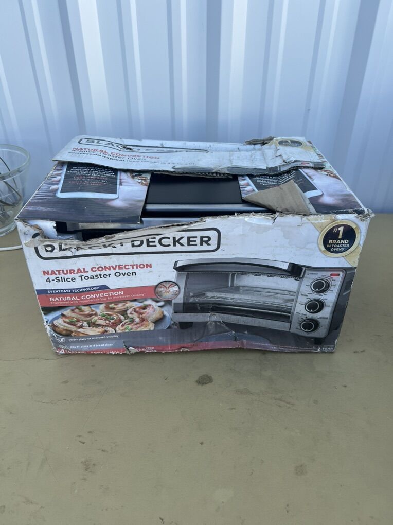 Black+Decker 4-Slice Toaster Oven