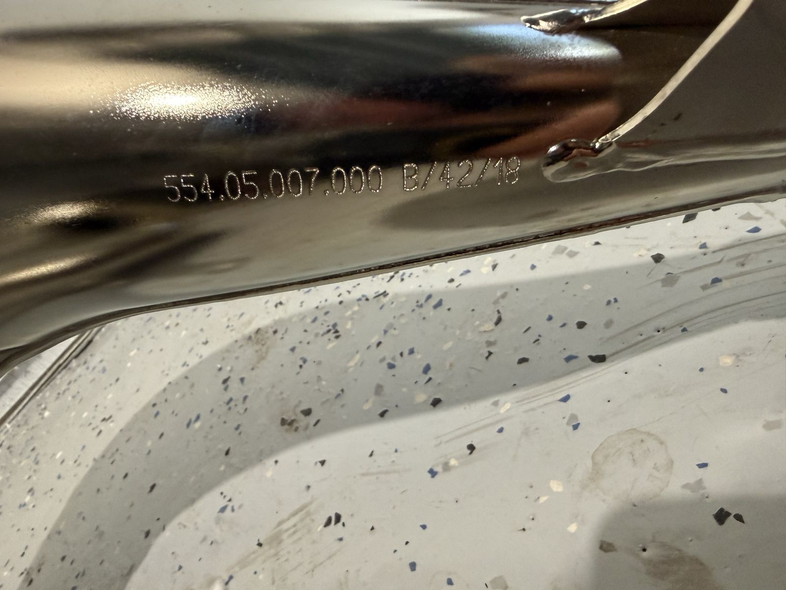 Main image 3