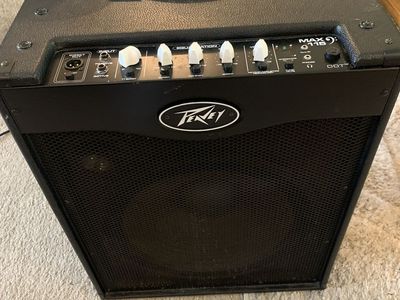 Peavey MAX 115 60W 1x15 Bass Combo Amplifier with DDT Speaker Protection