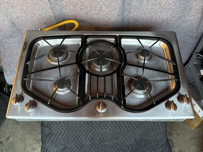 Jenn Air 36 inch Gas cooktop