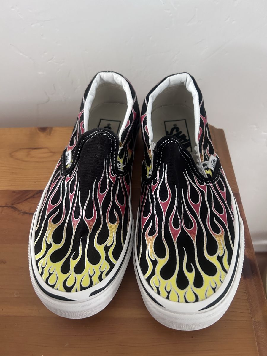 Vans Slip-On Classic Flame Graphic Skate Shoes Black Multicolor Size 5