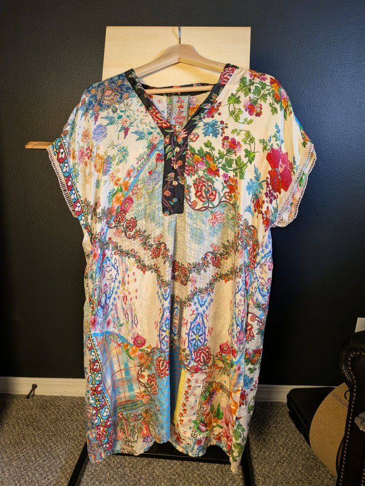 Beautiful Silk Dress by Johnny Was Size M