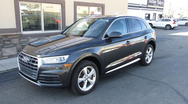 2018 Audi Q5 2.0T quattro Premium Plus
