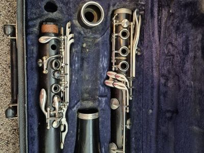 Vito Clarinet with Warranty