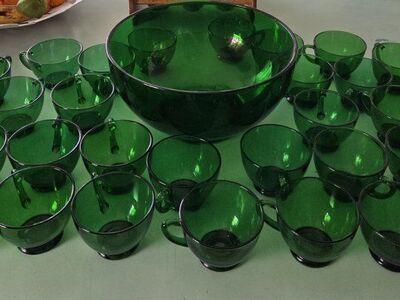 vintage anchor Hocking Forest green punch bowl set