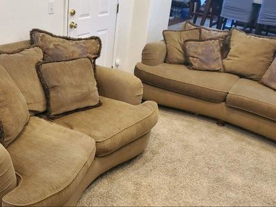 2 Couches super comfortable, big size with tons of pillows