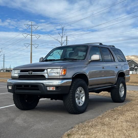 2001 TOYOTA 4RUNNER SR5