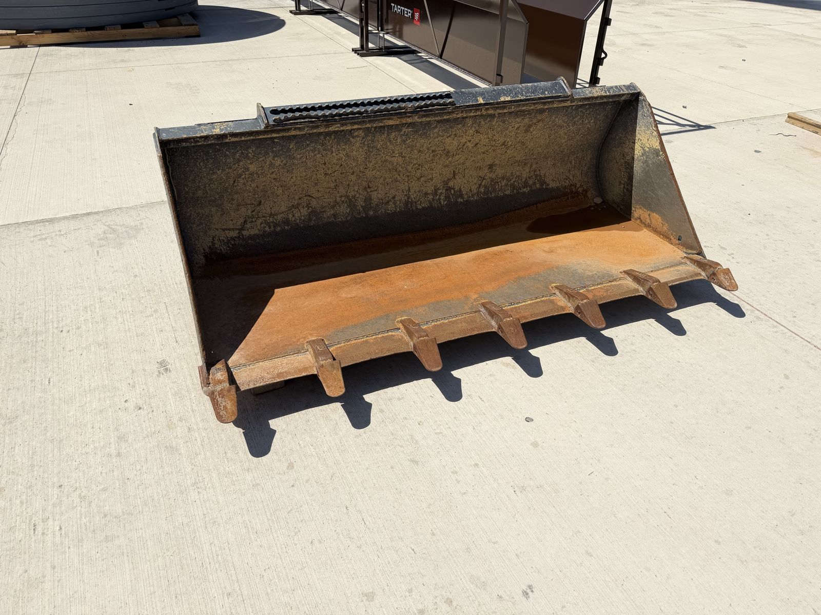 72” John Deere Tooth Bucket