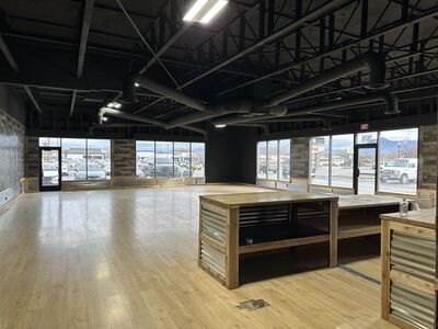 2,340 SF Redwood Rd 7800 S Retail Space