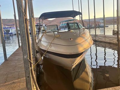 2000 Celeberty 220 Cuddy Cabin Boat