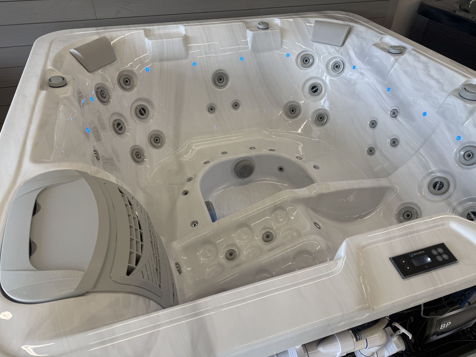 brand new 110 plug n play