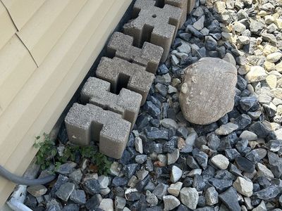 Deck blocks