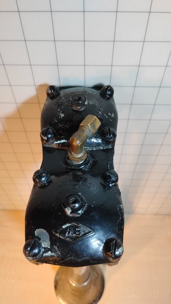 Main image 7