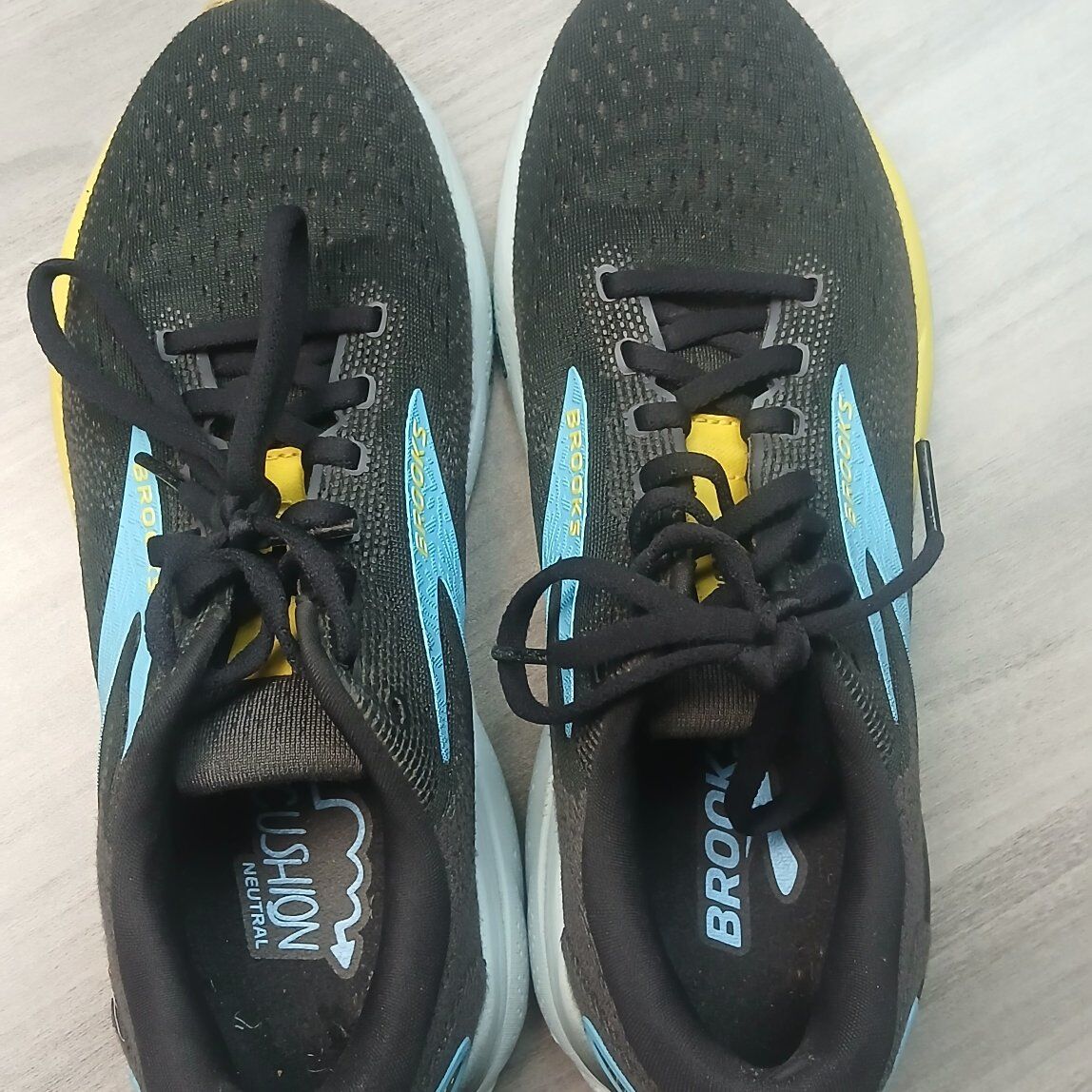 Brooks Ghost 16 running shoe