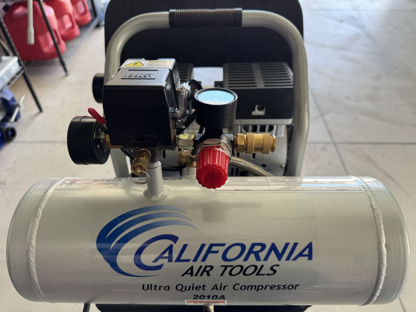 California Air Tools (CAT) 2010A - 1.0 HP 2 Gallon Aluminum Ultra-Quiet Oil-Free Air Compressor