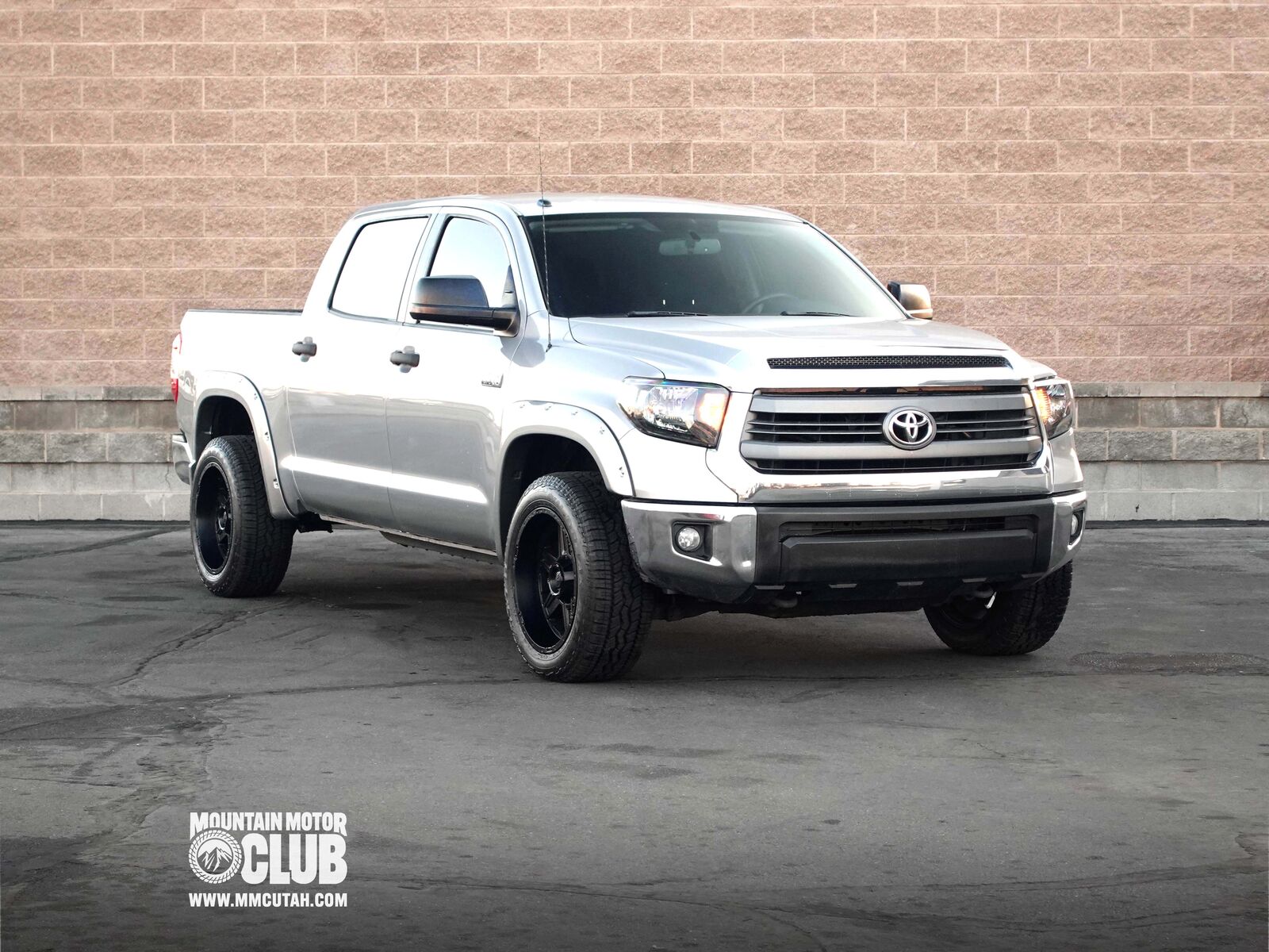 2015 TOYOTA TUNDRA SR5