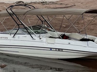 2004 Glastron DX235 Deck Boat 23’mVolvo Penta 385. 2 sets of dual props