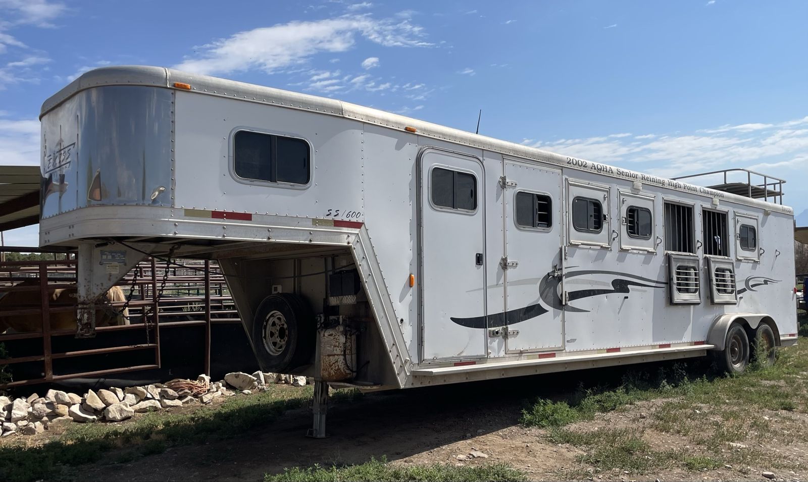 2002 /6 horse LQ trailer