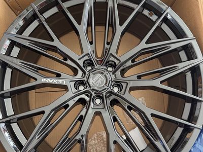 22in Lexani Aries wheels - Brand New