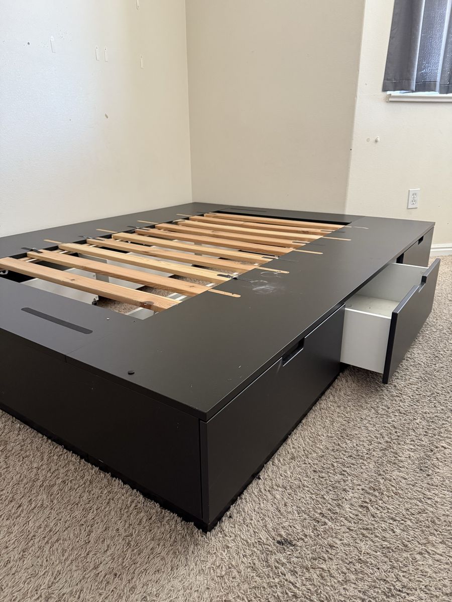 Queen Bed Platform