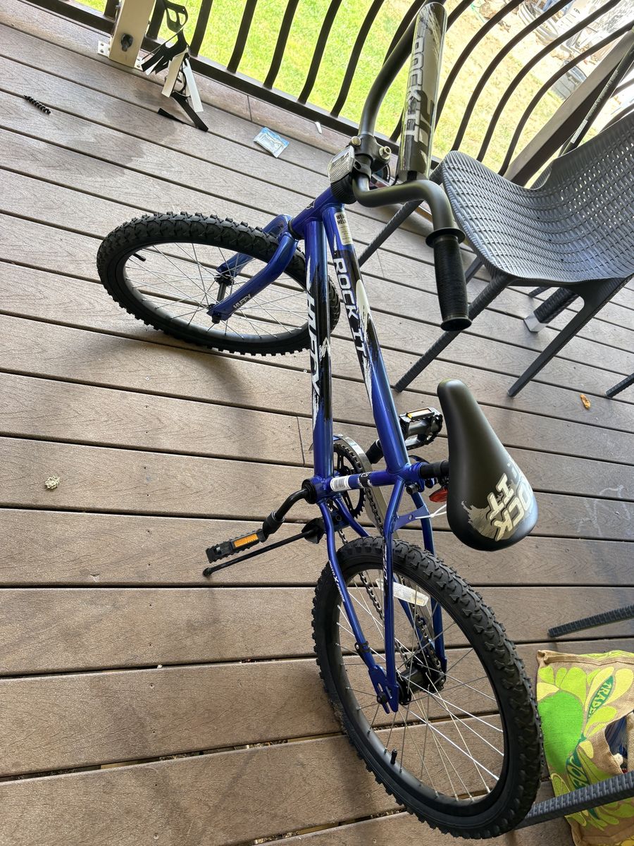 Huffy Rock It 20 Inch Kids Bike Blue