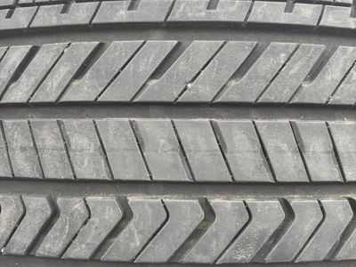 Almost New Tires 265 50 20