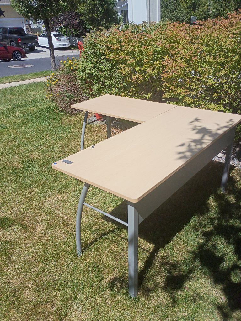 L-shaped desk