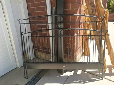 Metal Bed Frame Headboard & Footboard - Queen Size