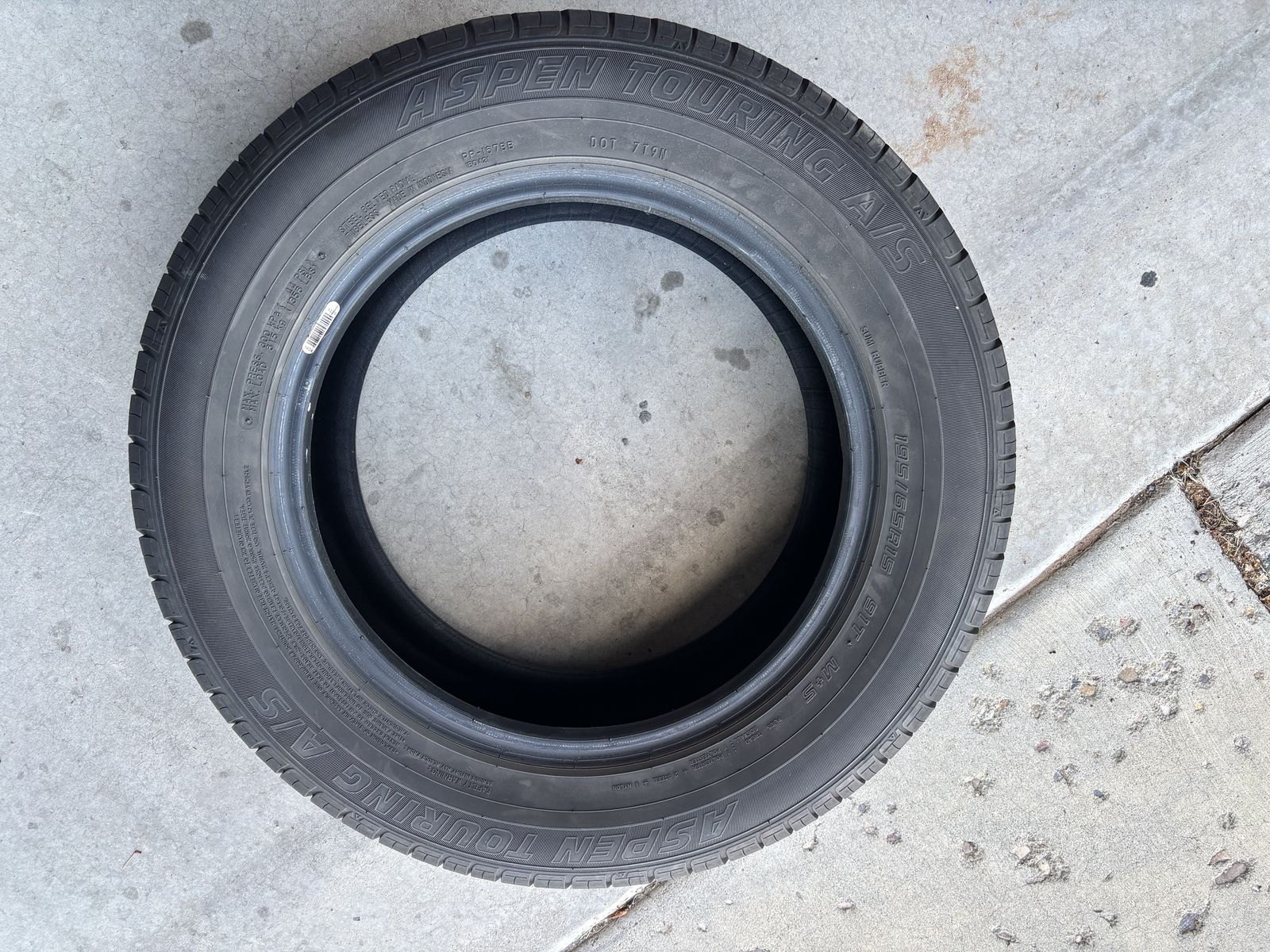 4 Aspen Touring Tires
